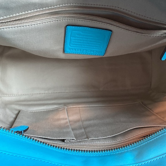 🔥COACH🔥Candace Robin Blue Legacy Carryall Leather Tote/Like New/RARE - Picture 6 of 13